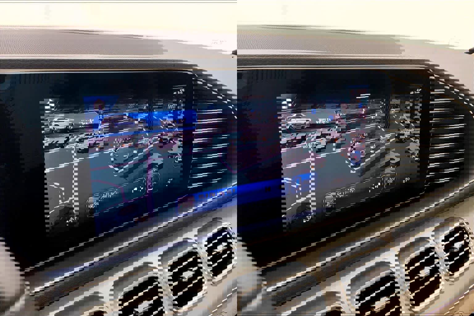 Used 2024 Mercedes-Benz GLE 450e 4MATIC image 23