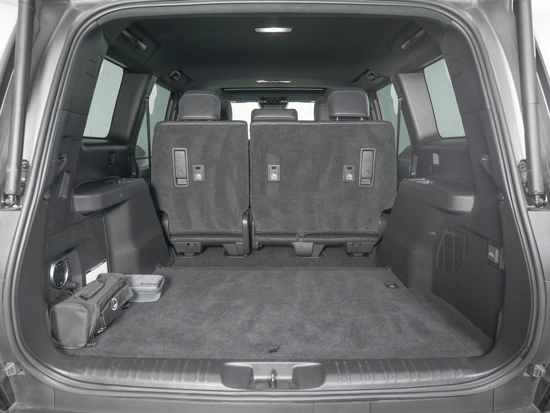 Used 2025 Lexus GX 550 AWD/4WD image 10