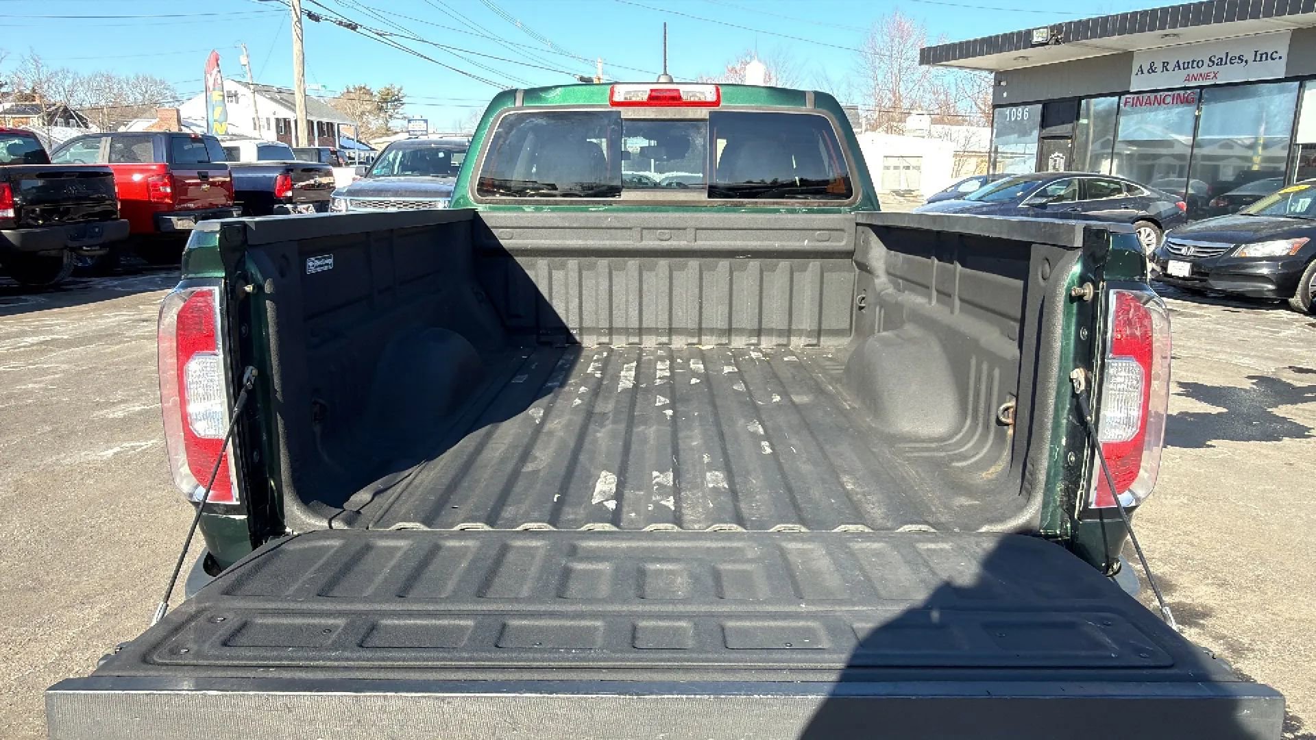 Used 2016 GMC Canyon SLT w/ Driver Alert Package image 7