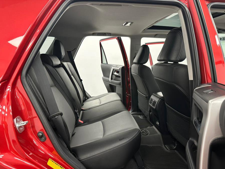 Used 2021 Toyota 4Runner SR5 Premium image 33