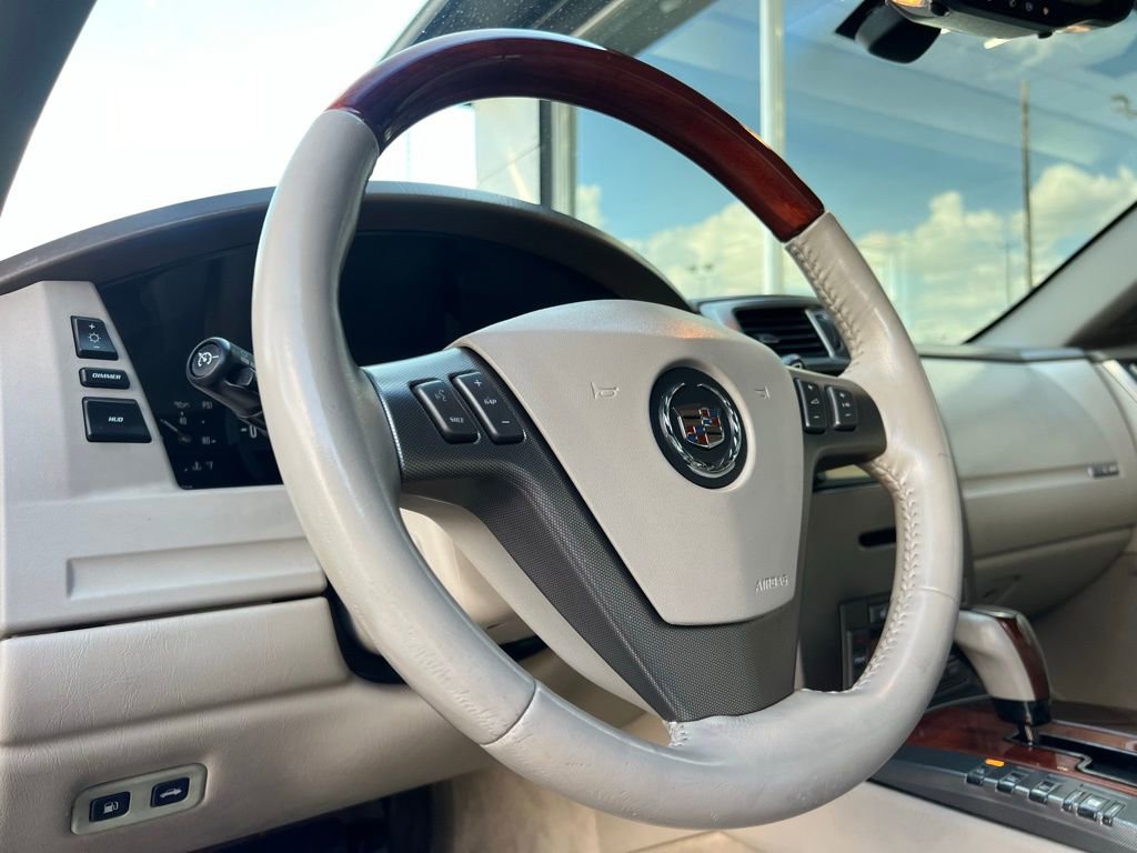 Used 2005 Cadillac XLR Base image 55