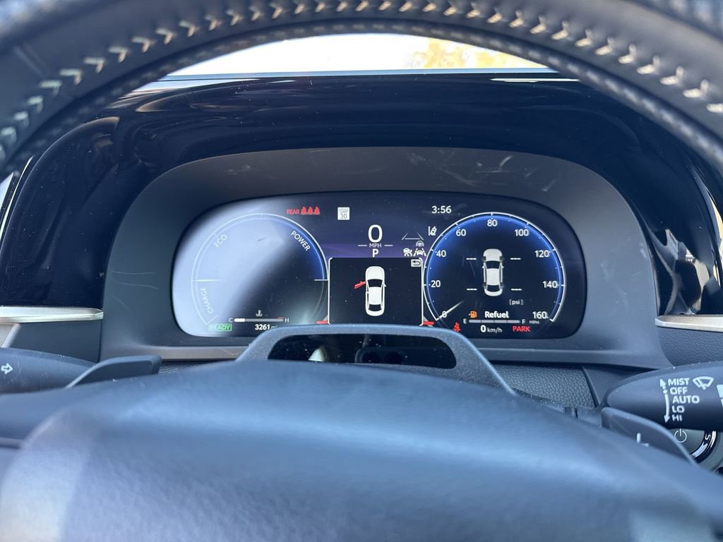 Used 2025 Toyota Crown Platinum image 21