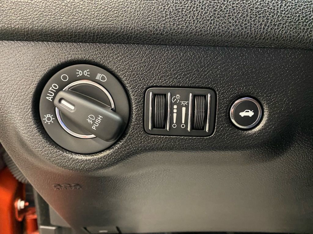 Used 2021 Chrysler 300 S image 25