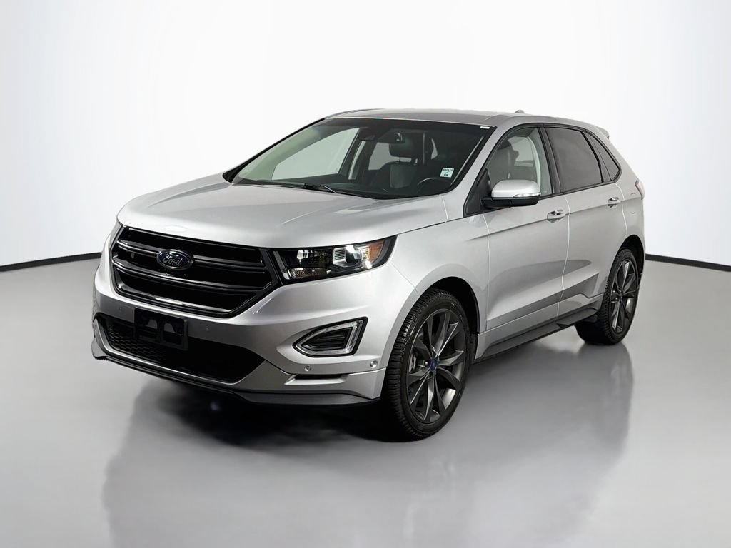 Used 2018 Ford Edge Sport w/ Equipment Group 401A AWD/4WD image 3