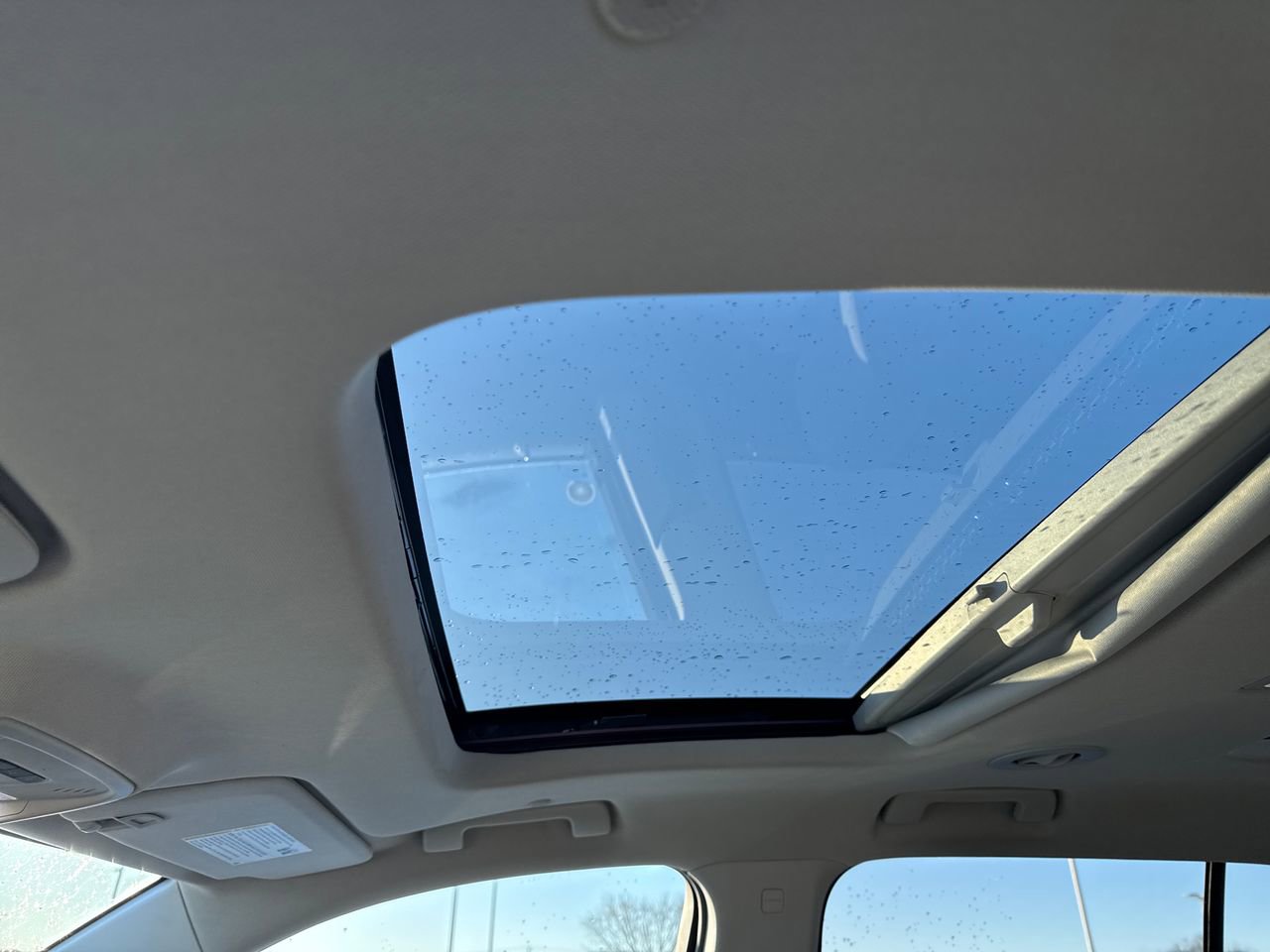 Used 2019 Chevrolet Traverse LT image 12