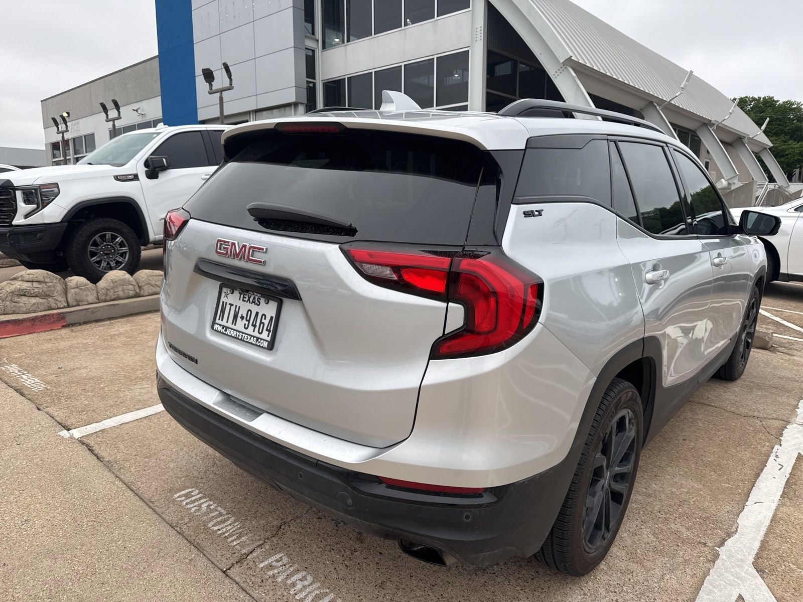 Used 2020 GMC Terrain SLT w/ Preferred Package image 5