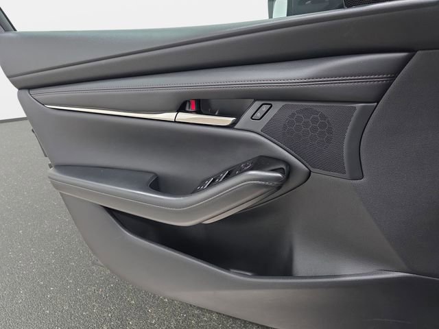 Used 2025 MAZDA MAZDA3 s FWD image 24