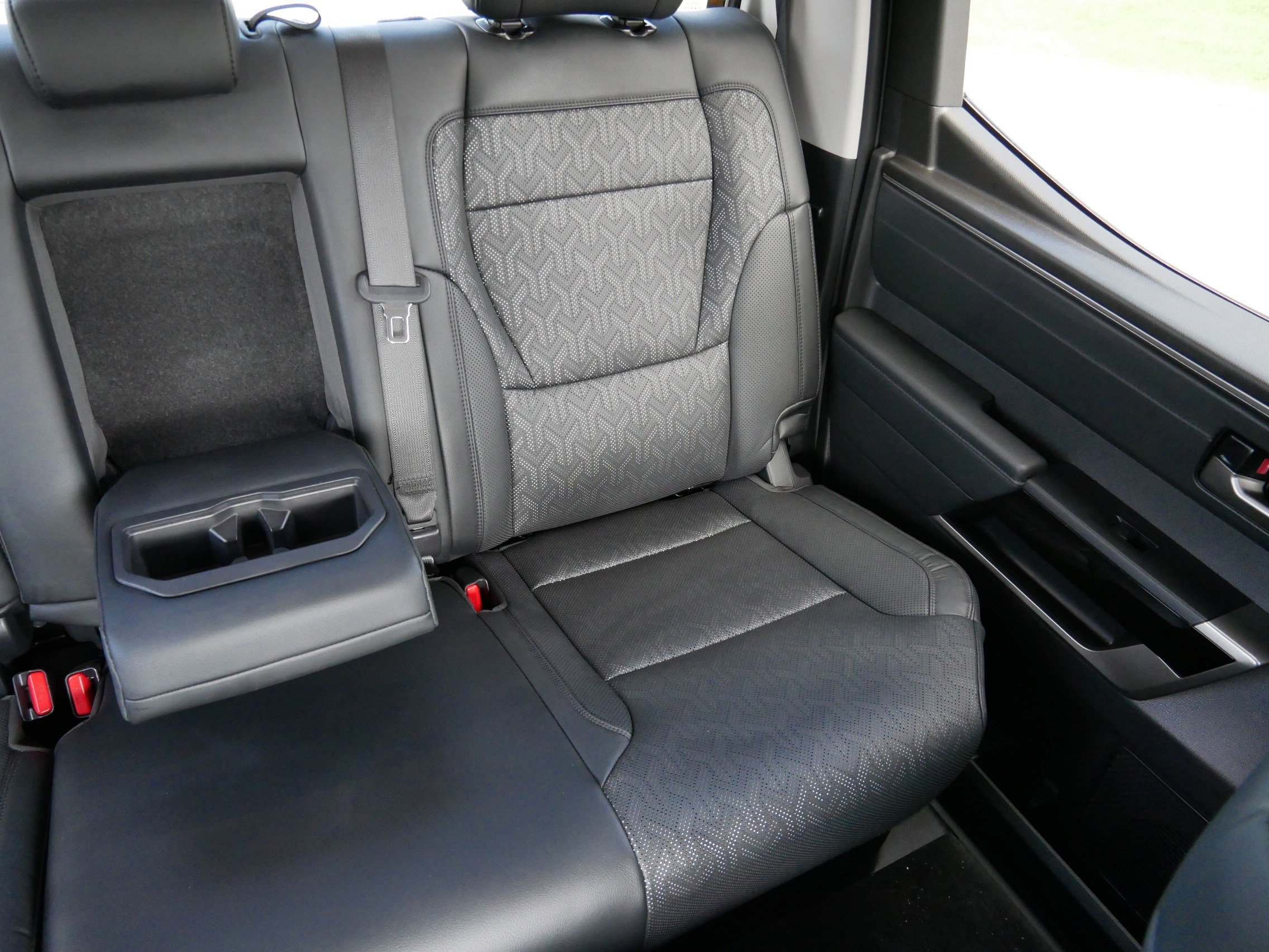 Used 2024 Toyota Tundra Limited AWD/4WD image 12