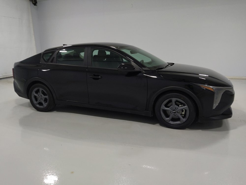 Used 2025 Kia K4 LXS image 11