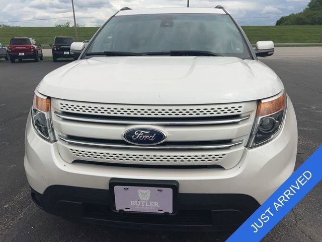 Used 2015 Ford Explorer Limited w/ Equipment Group 302A AWD/4WD image 2