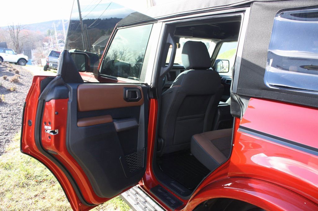 Used 2023 Ford Bronco Outer Banks image 14