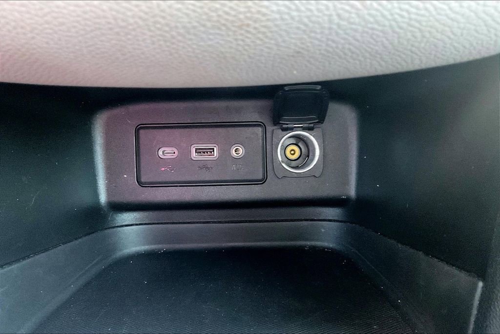 Used 2022 Chevrolet Equinox LS AWD/4WD image 16