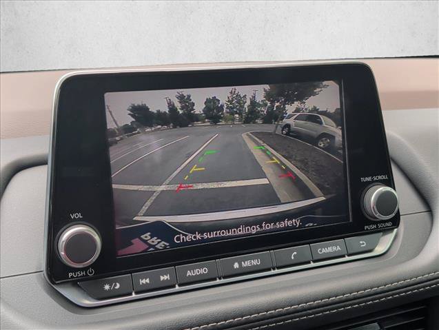 Used 2023 Nissan Rogue SV FWD image 14