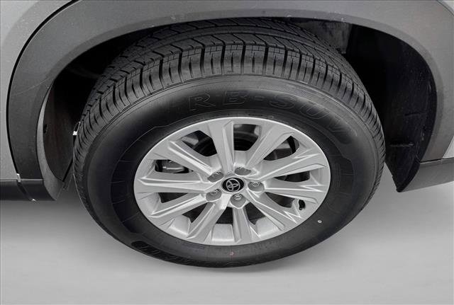 Certified 2025 Toyota Grand Highlander AWD image 8