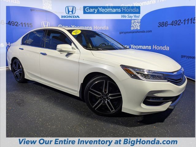 Used 2017 Honda Accord Touring image 3