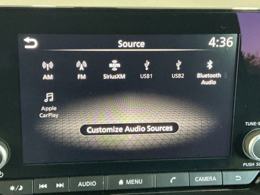 Used 2025 Nissan Pathfinder SV image 8