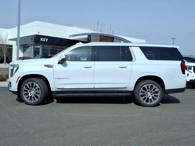 New 2026 GMC Yukon XL Denali w/ LPO, Floor Liner Package image 3