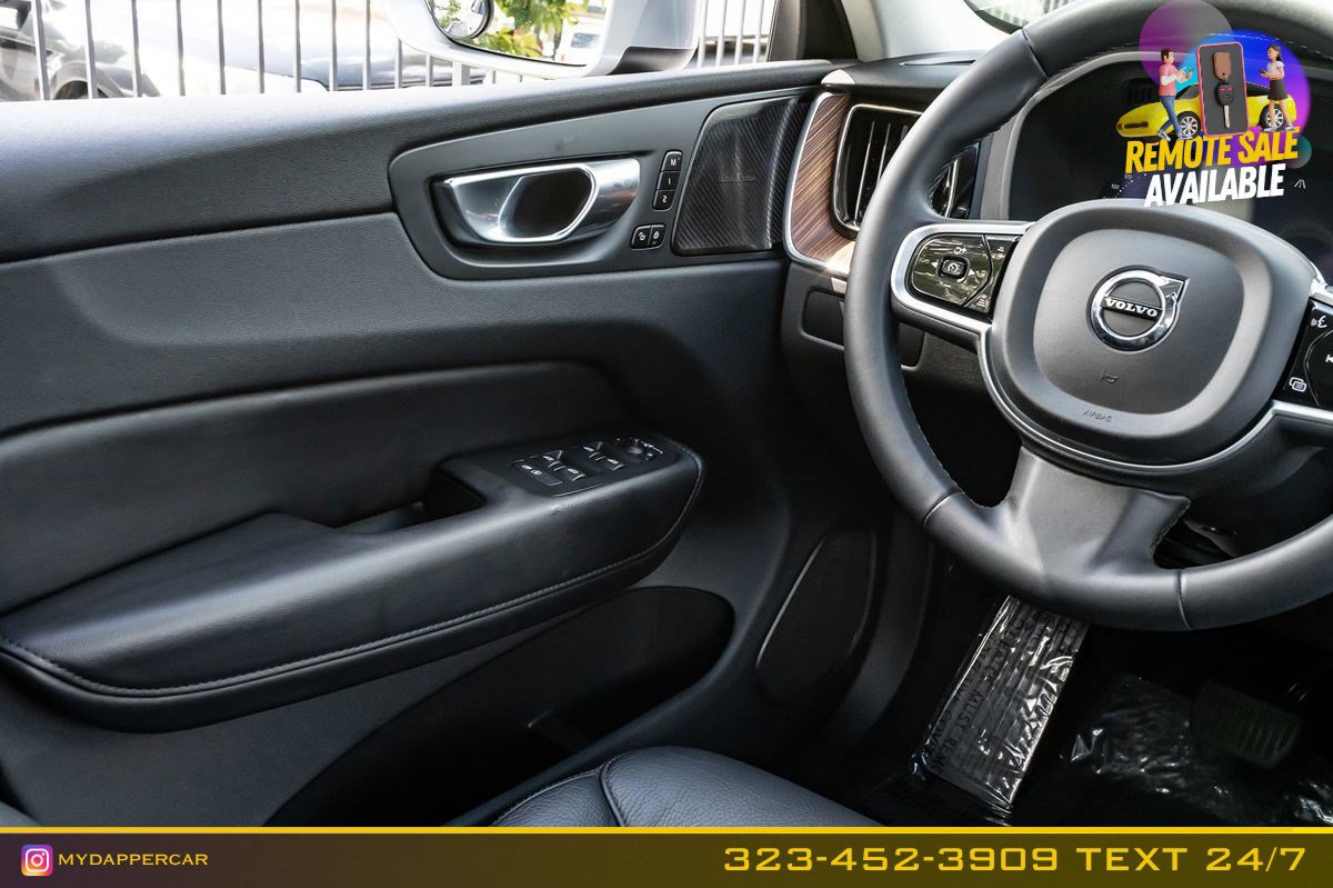 Used 2023 Volvo XC60 B5 Plus AWD/4WD image 21