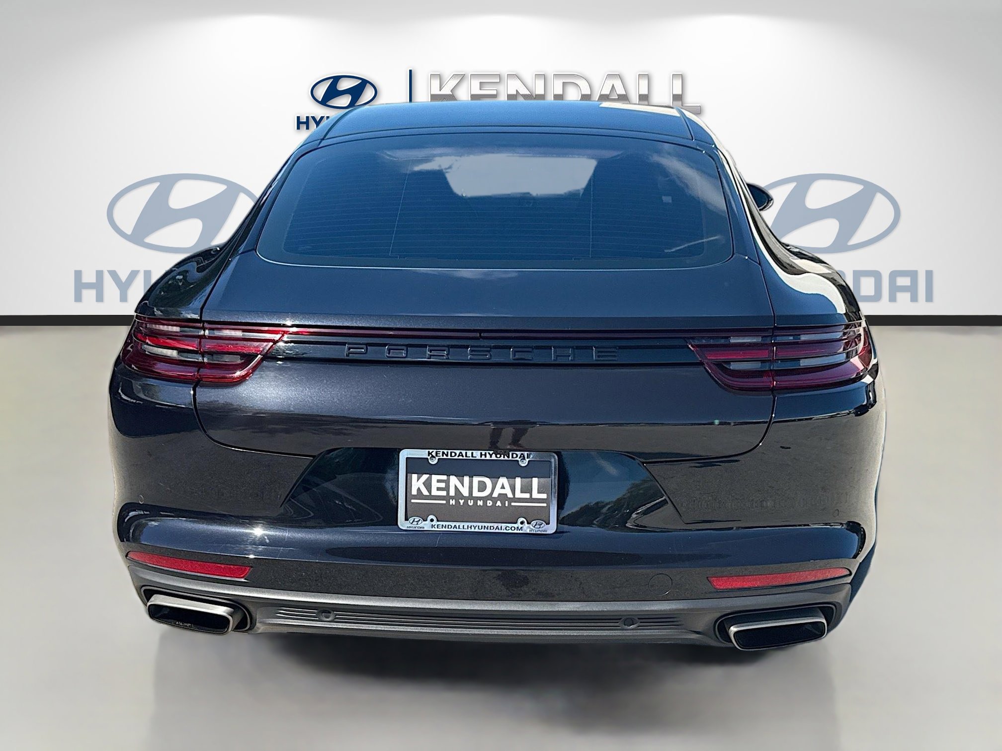 Used 2020 Porsche Panamera 4 image 5