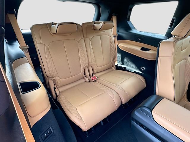 Used 2024 Jeep Grand Cherokee L Summit w/ Advanced Protech Group IV image 30