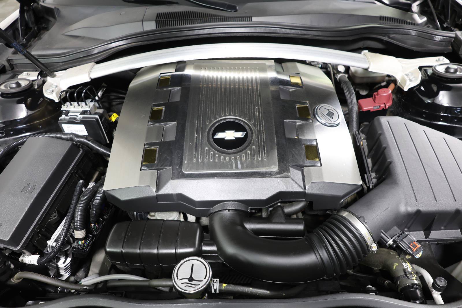 Used 2015 Chevrolet Camaro LS RWD image 25
