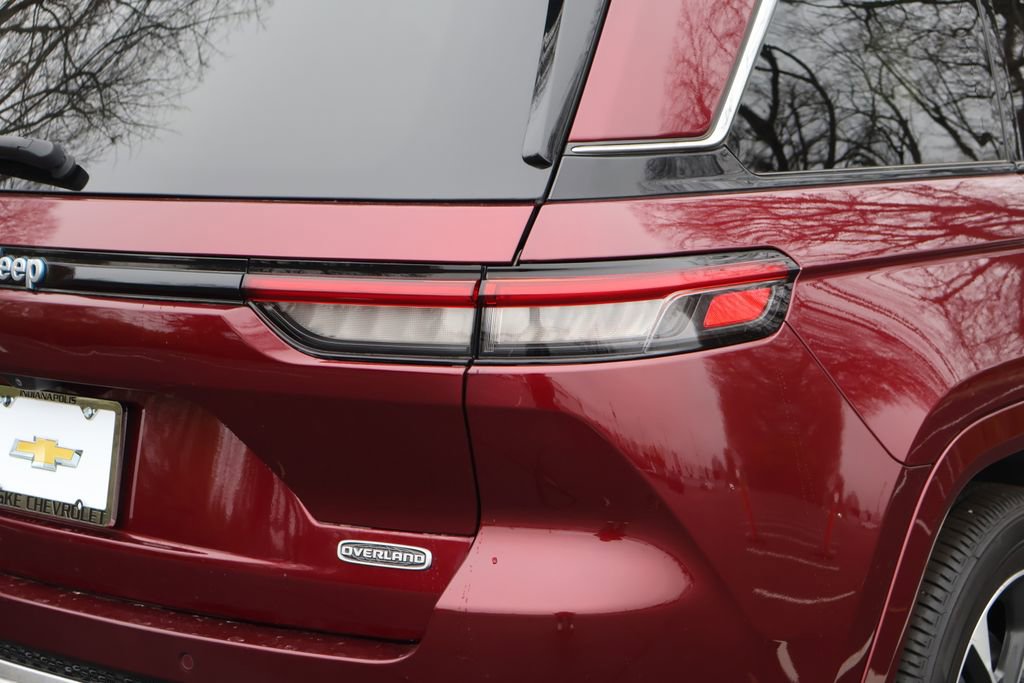 Used 2024 Jeep Grand Cherokee Overland image 7