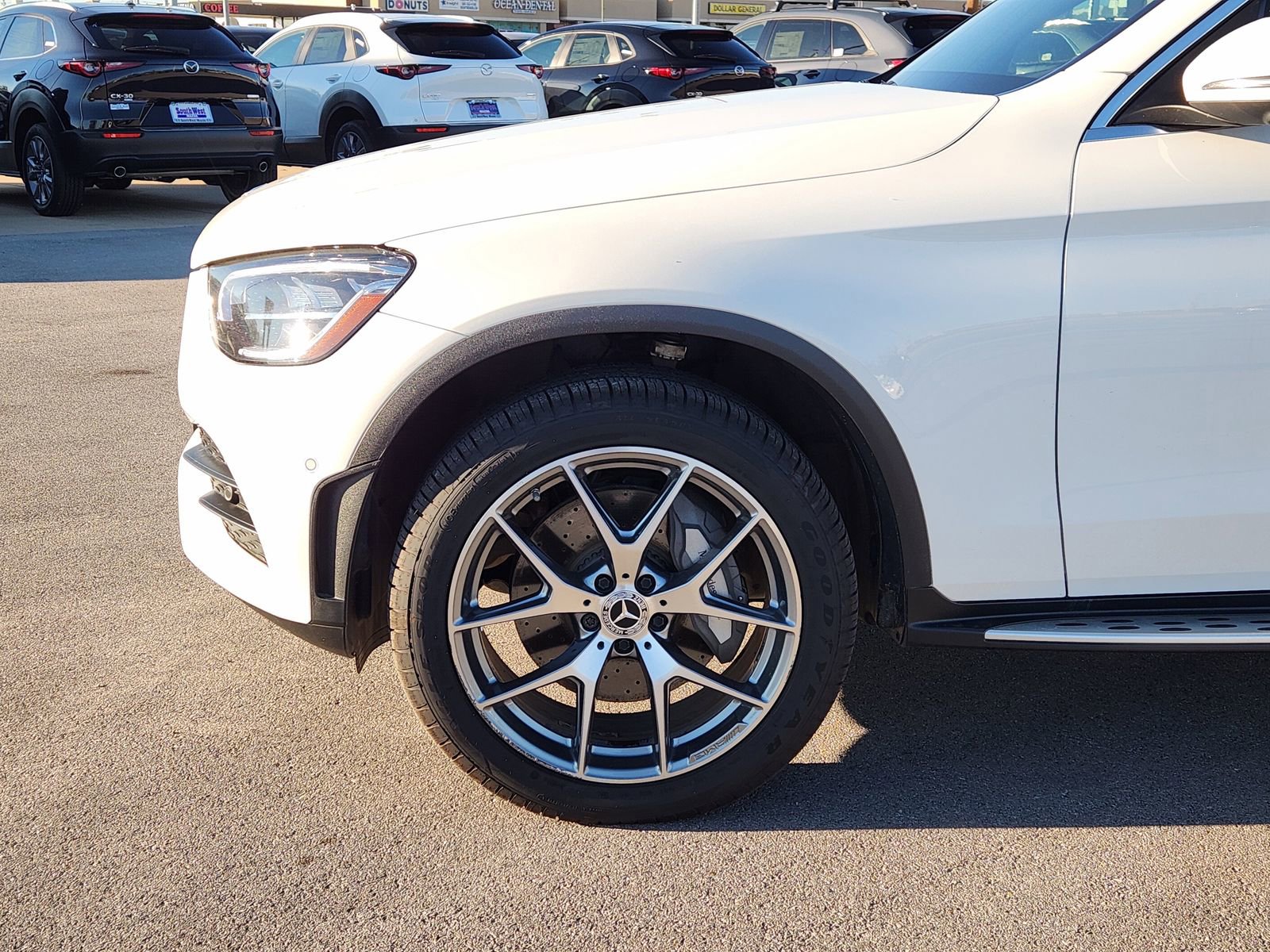 Used 2022 Mercedes-Benz GLC 300 4MATIC Coupe image 9
