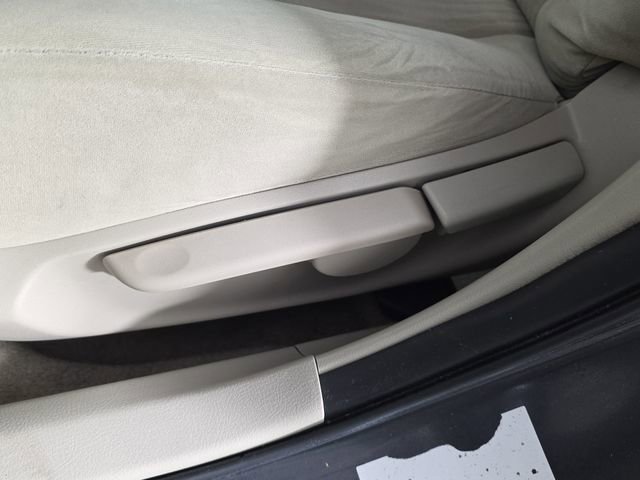 Used 2010 Toyota Corolla LE FWD image 33