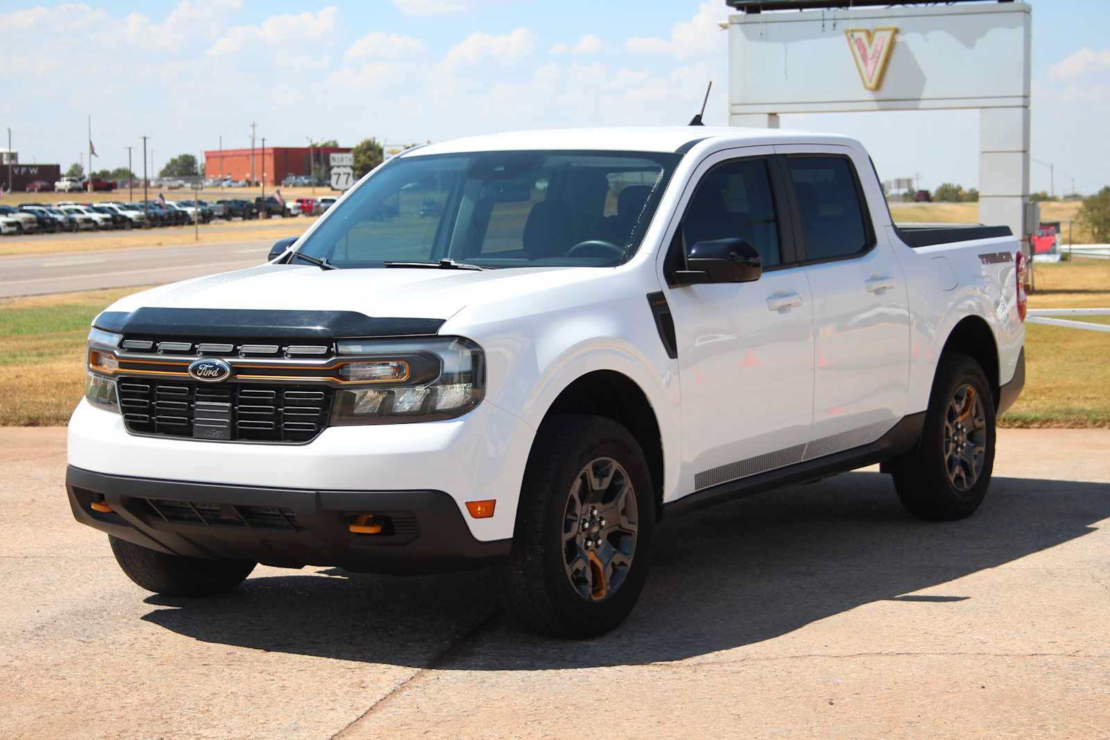 Used 2024 Ford Maverick Tremor w/ Tremor Off-Road Package AWD/4WD image 4