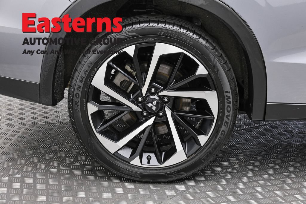 Used 2024 Mitsubishi Outlander SE AWD/4WD image 30
