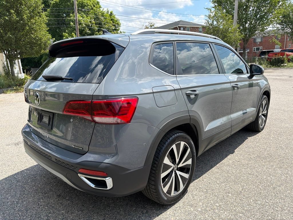 Used 2022 Volkswagen Taos SE AWD/4WD image 7