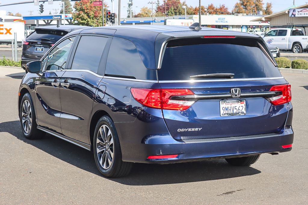Used 2024 Honda Odyssey EX-L image 2