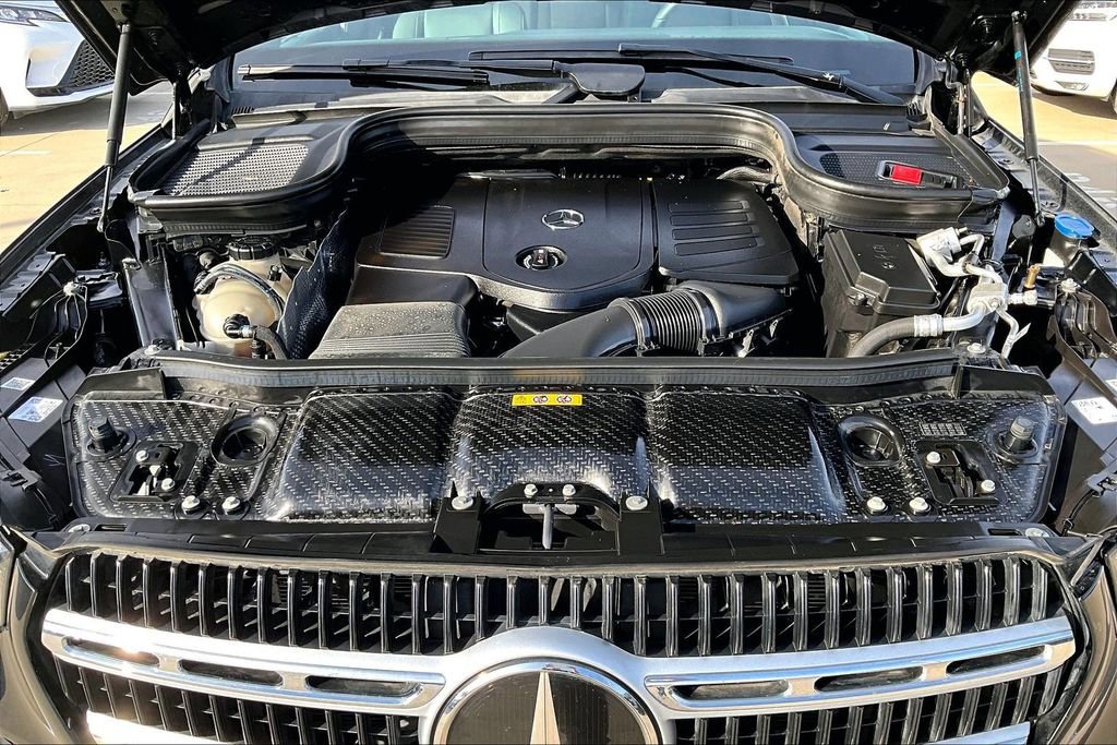 Used 2024 Mercedes-Benz GLE 350 4MATIC w/ 3rd Row Seat Package image 12