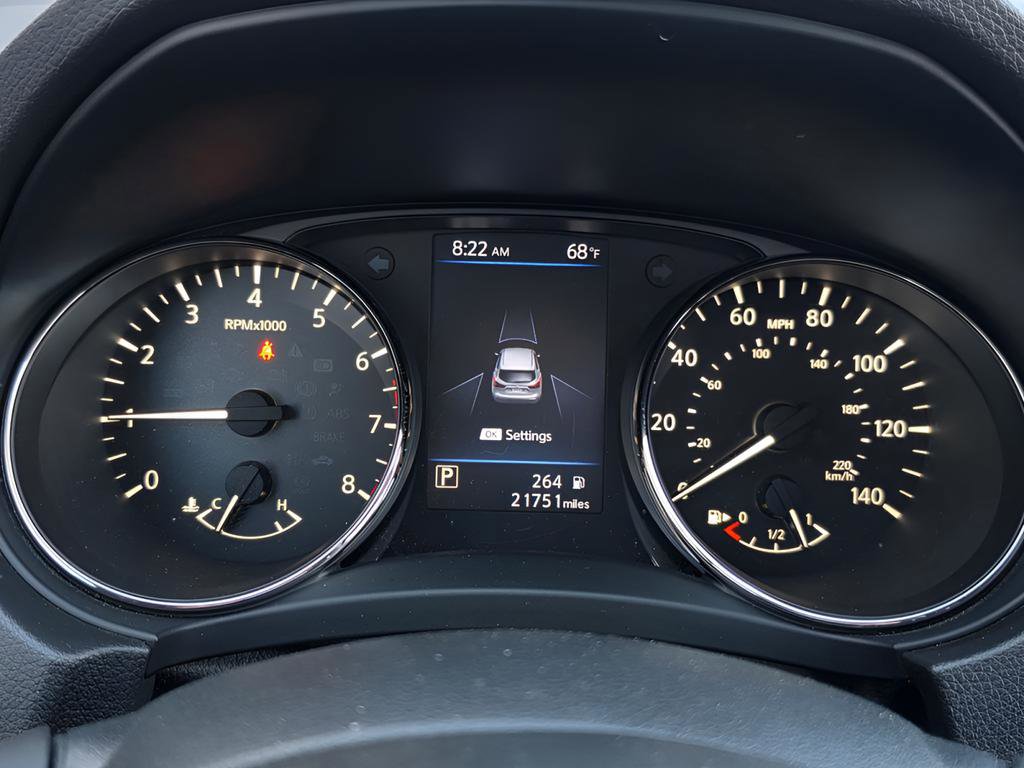 Used 2020 Nissan Rogue Sport SV FWD image 10