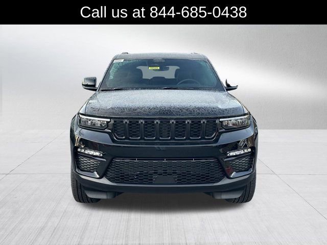 New 2025 Jeep Grand Cherokee Limited w/ Black Appearance Package image 2