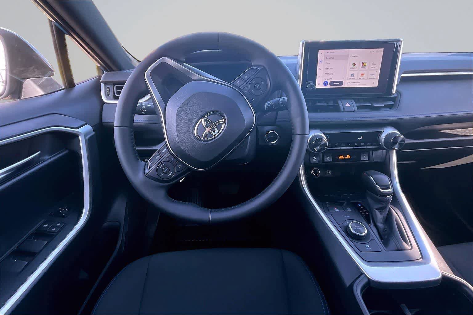 Used 2025 Toyota RAV4 SE w/ Weather Package AWD/4WD image 15