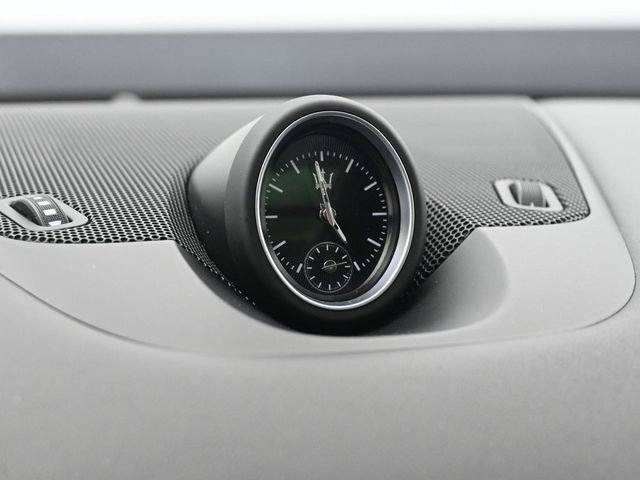 Used 2023 Maserati Levante GT AWD/4WD image 30