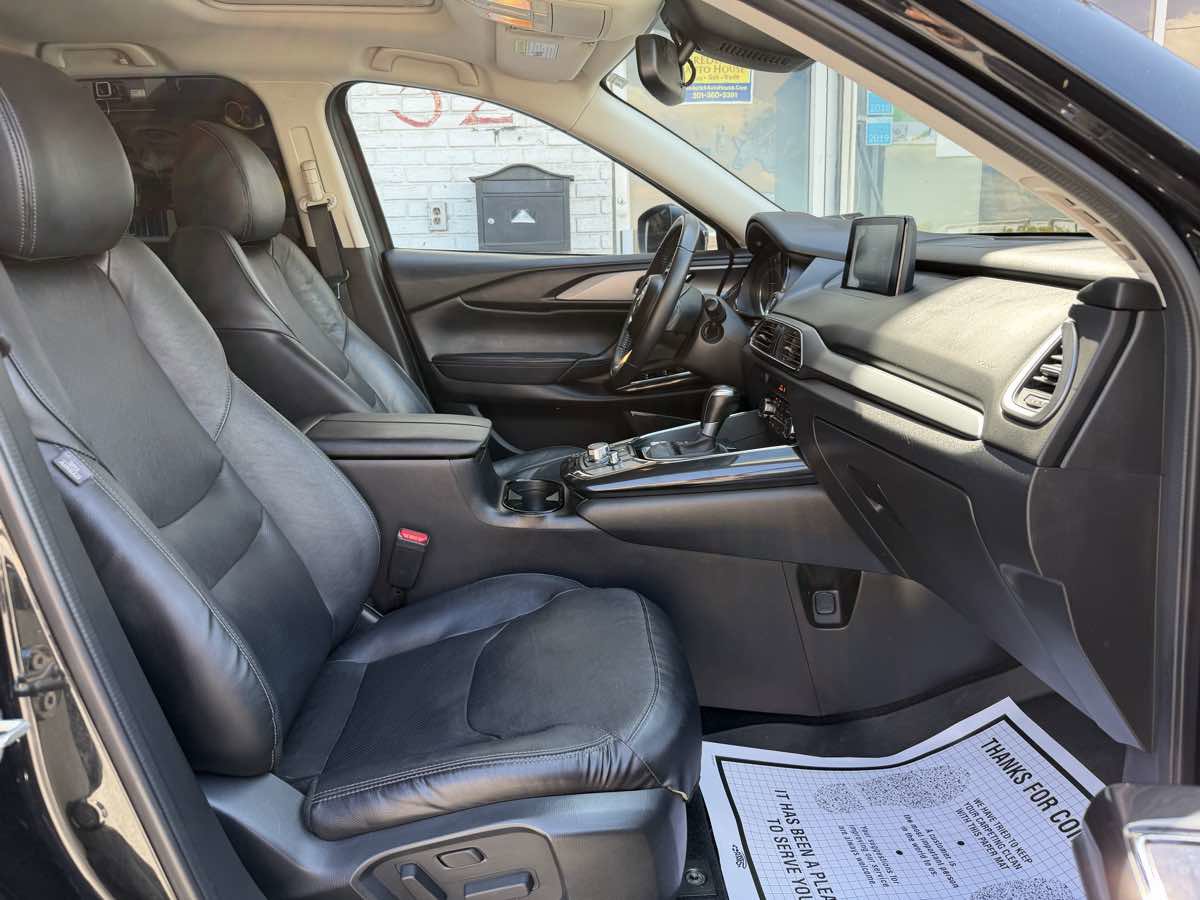 Used 2018 MAZDA CX-9 Touring w/ Touring Premium Package AWD/4WD image 10