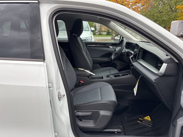 New 2025 Volkswagen Tiguan SE AWD/4WD image 9