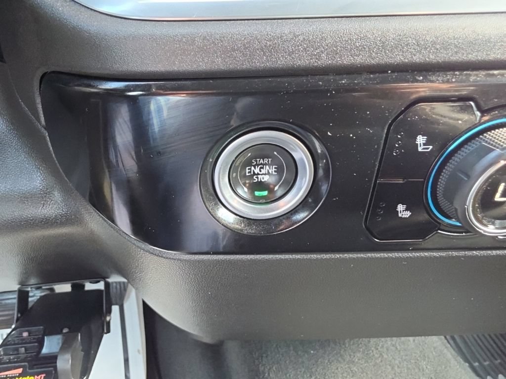 Certified 2022 Chevrolet Silverado 1500 LT AWD/4WD image 13
