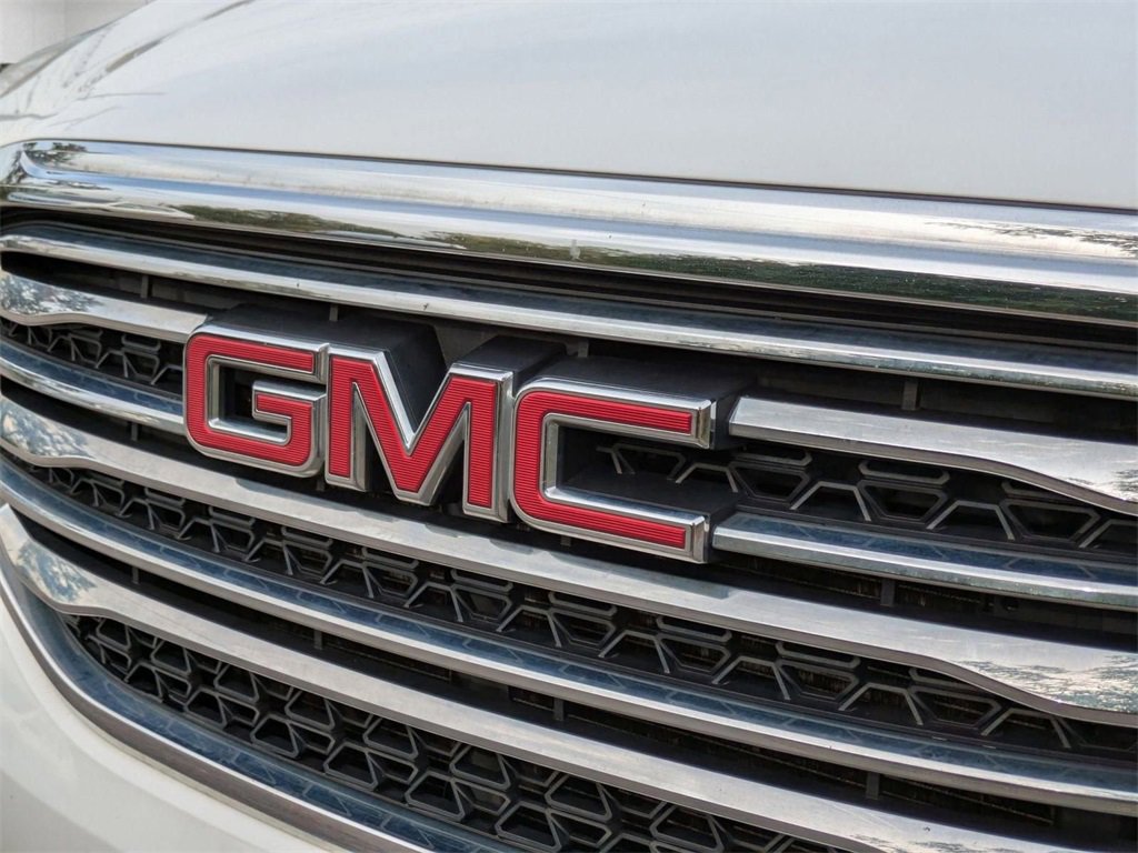 Used 2017 GMC Acadia SLE image 9