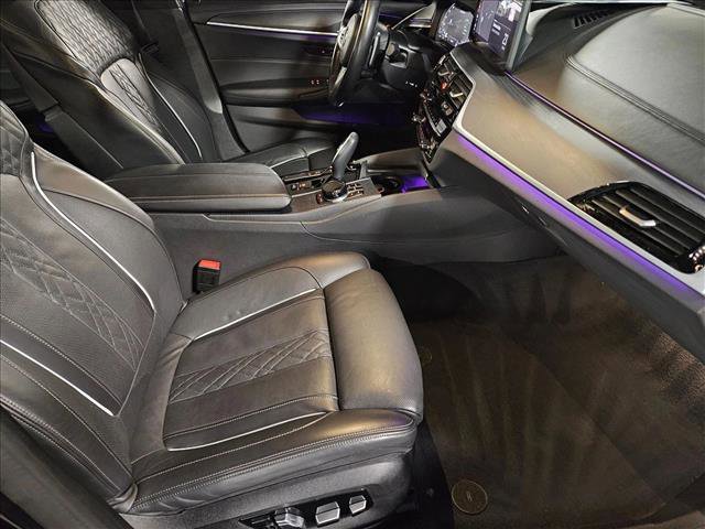 Used 2023 BMW M550i xDrive w/ Executive Package AWD/4WD image 21