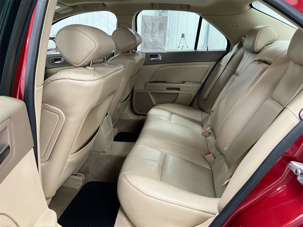 Used 2009 Cadillac STS V8 image 22