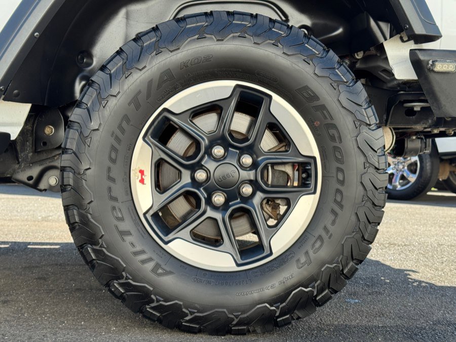 Used 2022 Jeep Wrangler Unlimited Rubicon w/ LED Lighting Group image 16