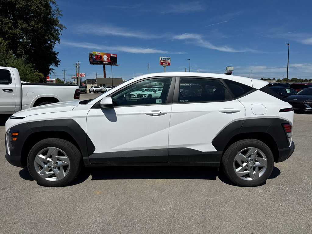 Used 2024 Hyundai Kona SE AWD/4WD image 8