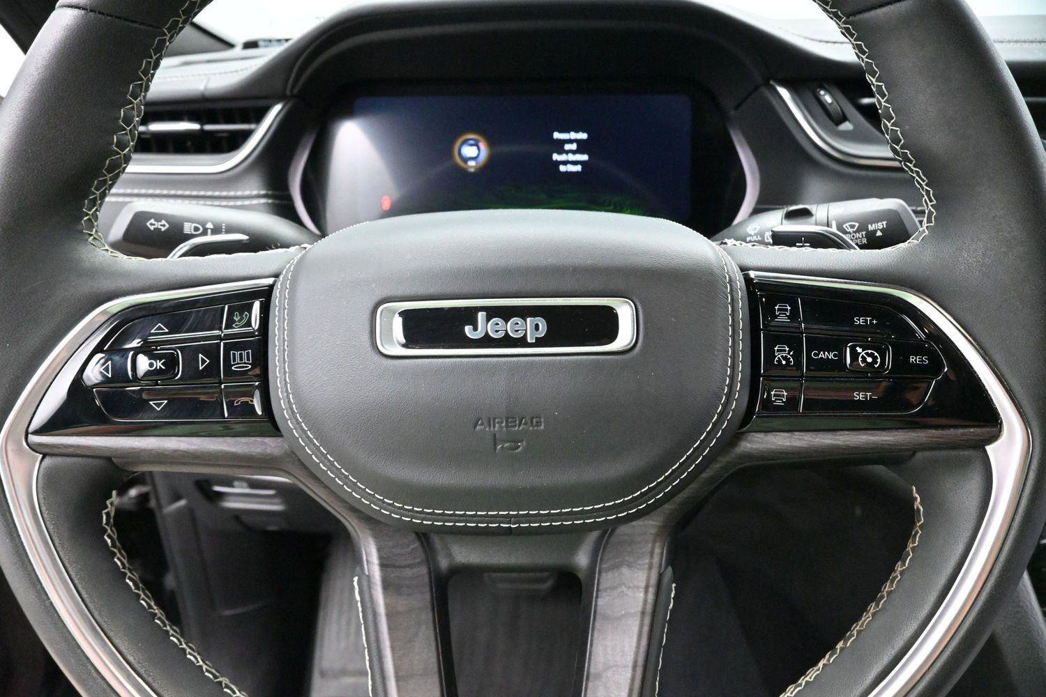 Used 2022 Jeep Grand Cherokee Overland AWD/4WD image 20