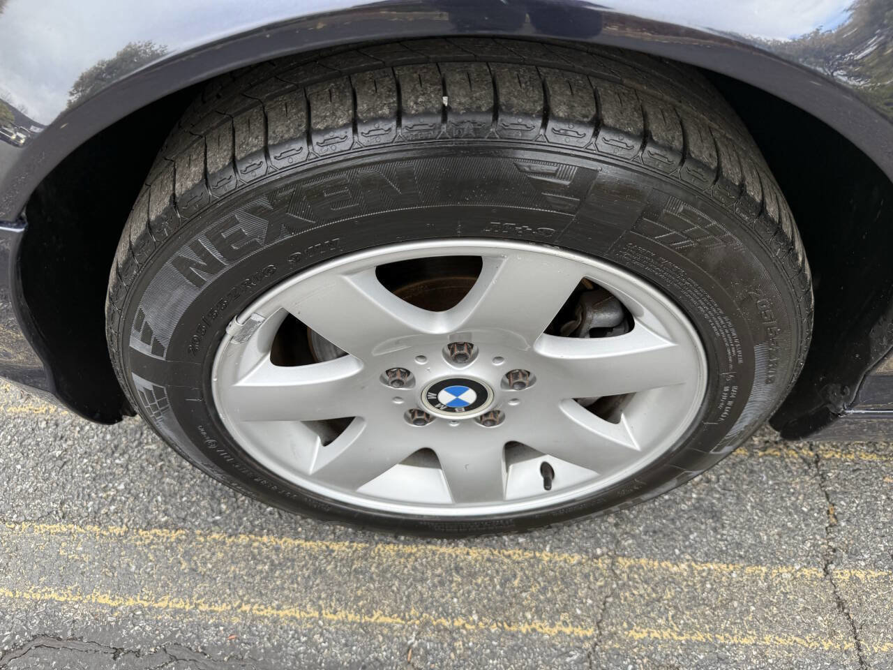 Used 2003 BMW 325i Sedan image 14