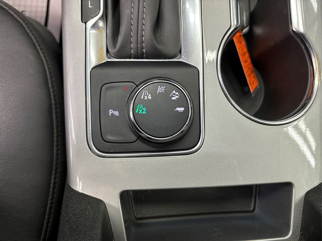 Used 2019 Chevrolet Blazer LT w/ Sun and Wheels Package image 39