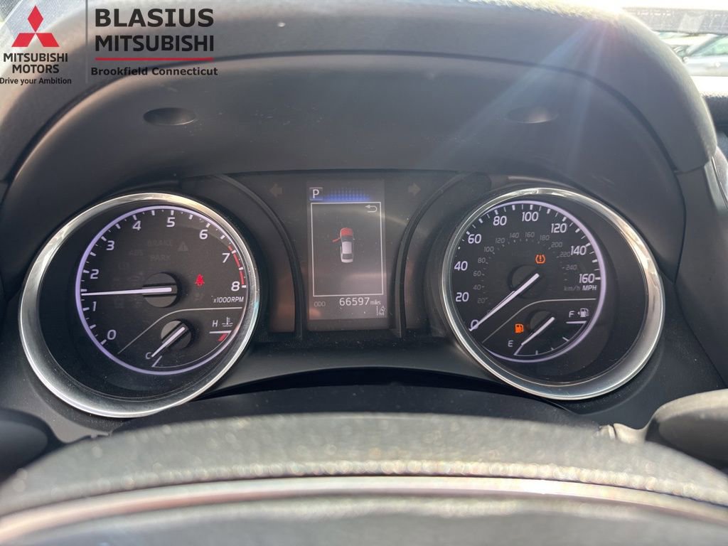Used 2018 Toyota Camry LE FWD image 33