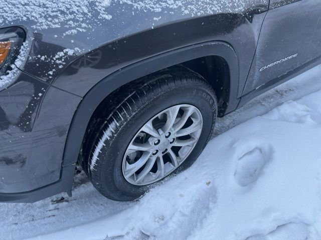 Used 2021 Jeep Cherokee Latitude Lux w/ Sun & Sound Group image 9